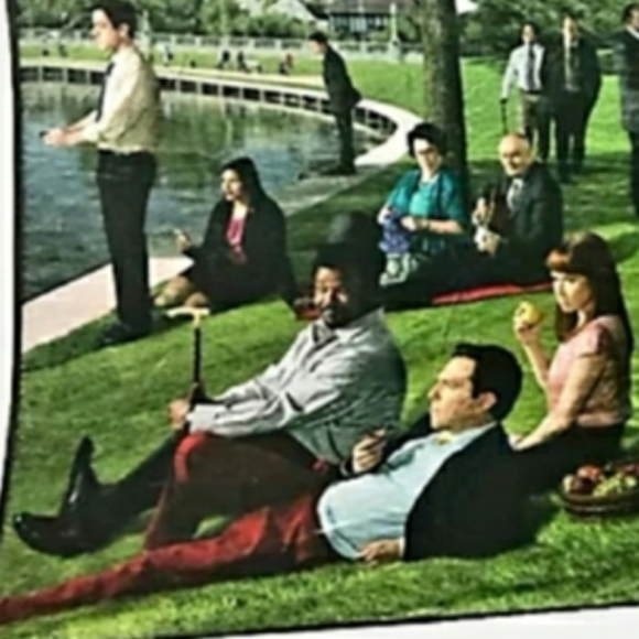 "The Office" Dunder Mifflin Blanket Sunday Afternooon Island of La Grande Jatte - Picture 2 of 4